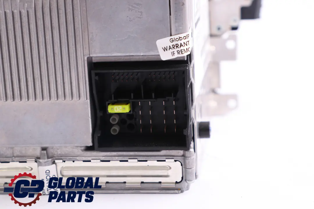 CCC CD Professional Navigation System Controller to BMW E87 E90 with Part number 9133776 BMW E87 E90 CCC CD Professional Navigation System Controller - SKU 9133776 - Part number 9133776