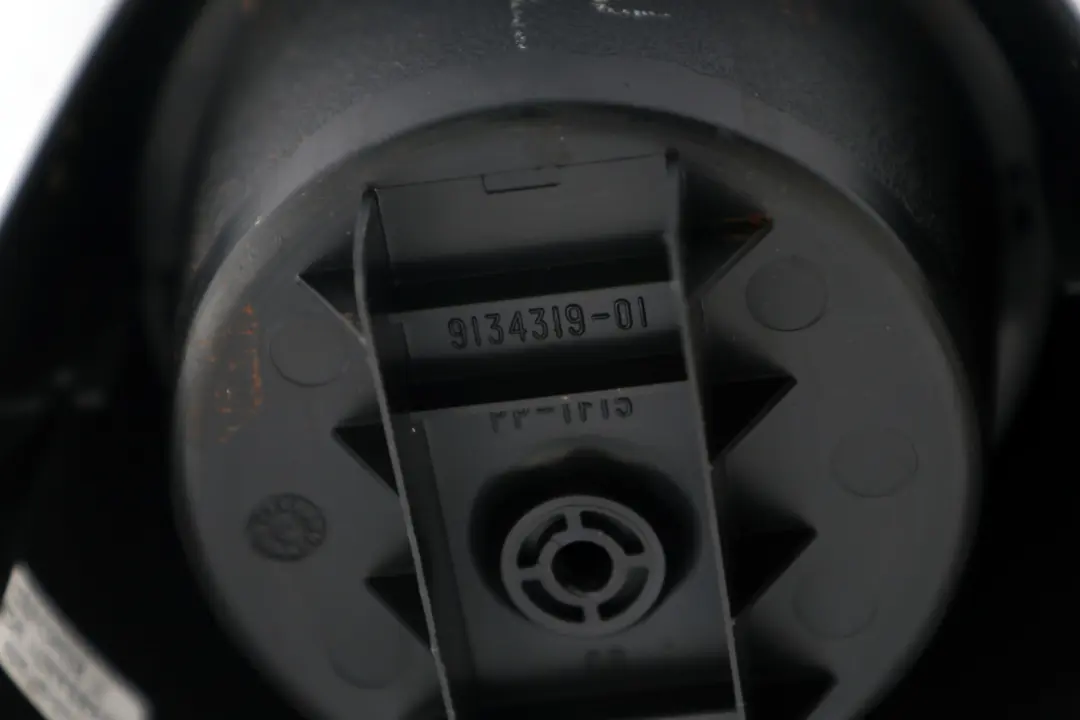 R57N LCI Konsola Środkowa Tył Uchwyt Na Kubek do Mini Cabrio R57 o numerze 9134319 Mini Cabrio R57 R57N LCI Konsola Środkowa Tył Uchwyt Na Kubek - SKU 9134319 - Numer Części 9134319