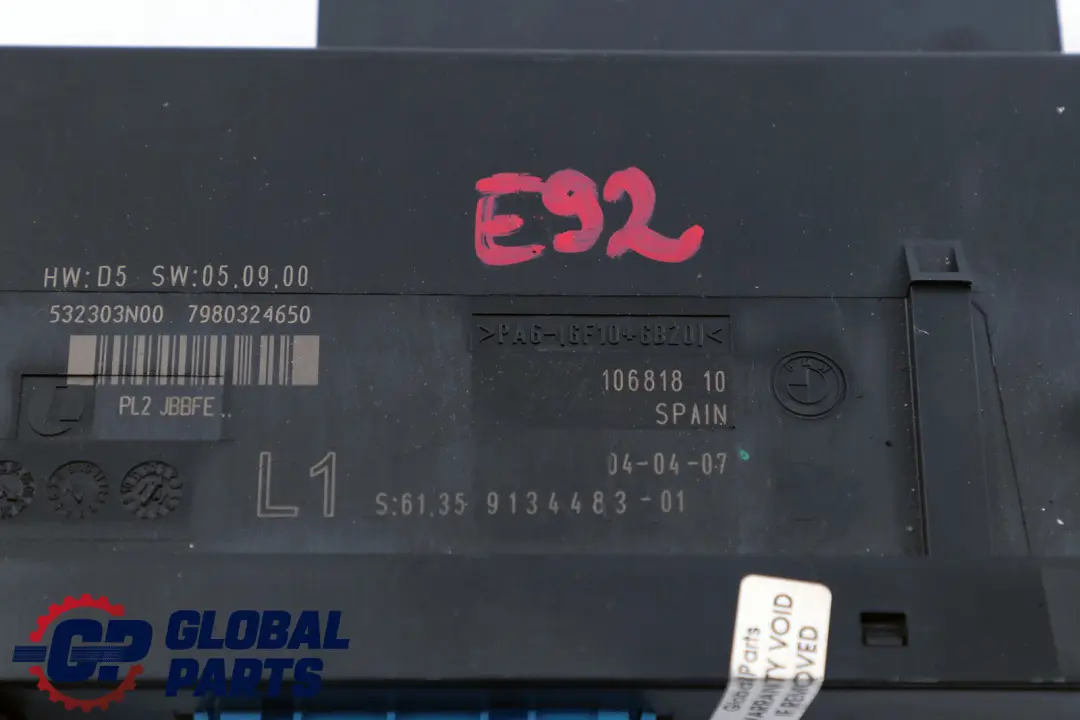Caja Conexiones Módulo Control Carrocería ECU L1 PL2 JBBFE para BMW E92 con número de pieza 9134483 BMW E92 Caja Conexiones Módulo Control Carrocería ECU L1 PL2 JBBFE - SKU 9134483 - Número de pieza 9134483