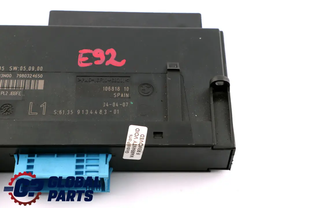 Caja Conexiones Módulo Control Carrocería ECU L1 PL2 JBBFE para BMW E92 con número de pieza 9134483 BMW E92 Caja Conexiones Módulo Control Carrocería ECU L1 PL2 JBBFE - SKU 9134483 - Número de pieza 9134483