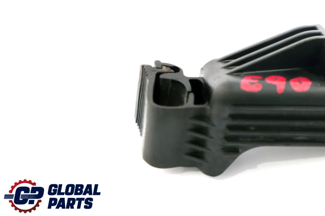 BMW 1 3 Series E81 E87N E90 E91 LCI Bracket Pressure Pipe Air Conditioner A/C - SKU 9135234 - Part number 9135234