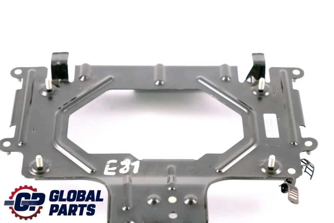 Telematic Control Unit SES Bracket Holder to BMW 1 3 Series E81 E87 E90 E91 with Part number 9135687 BMW 1 3 Series E81 E87 E90 E91 Telematic Control Unit SES Bracket Holder - SKU 9135687 - Part number 9135687