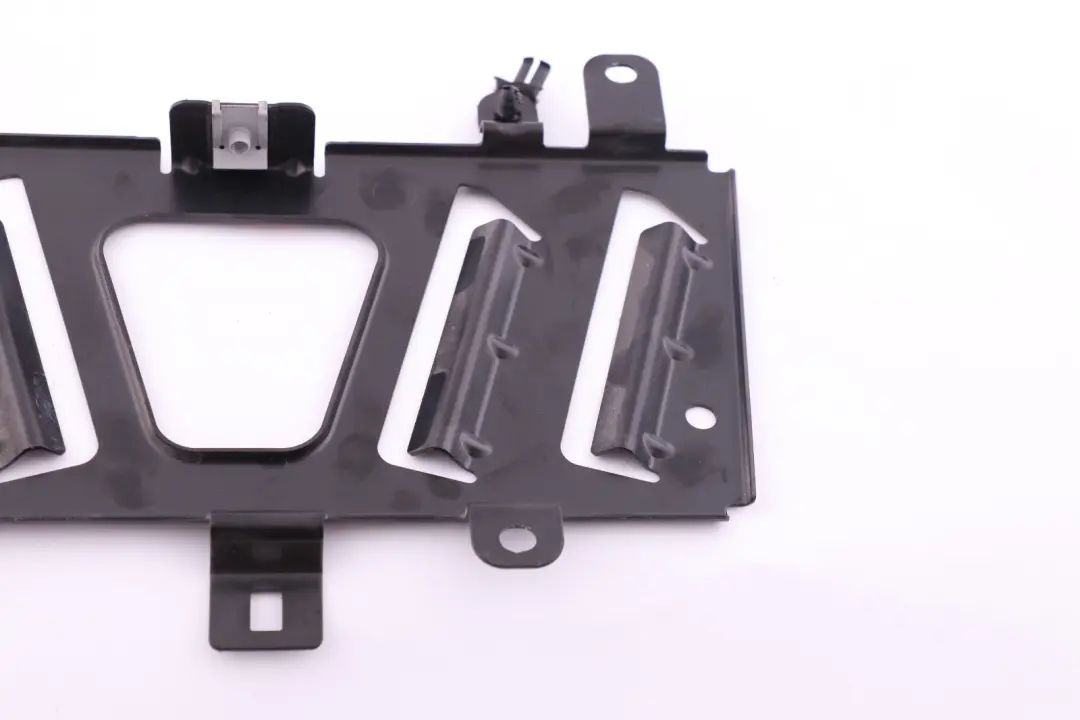 HiFi Audio System Amplifier Holder Catch Bracket to BMW Z4 E89 with Part number 9136678 BMW Z4 E89 HiFi Audio System Amplifier Holder Catch Bracket - SKU 9136678 - Part number 9136678
