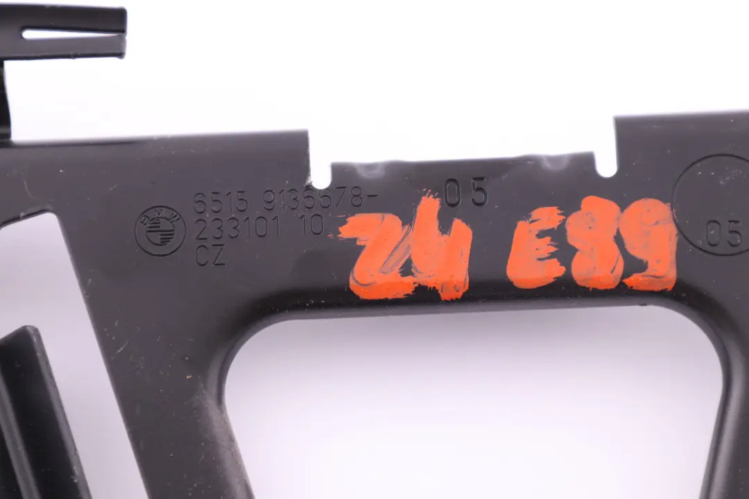 HiFi Audio System Amplifier Holder Catch Bracket to BMW Z4 E89 with Part number 9136678 BMW Z4 E89 HiFi Audio System Amplifier Holder Catch Bracket - SKU 9136678 - Part number 9136678