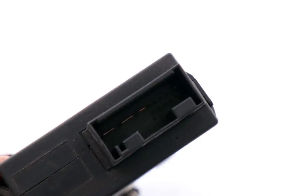 Unite D'Entrainement Toit Ouvrant 6922506 pour BMW 5 7 E60 E65 à propos du numéro de pièce 9137056 BMW 5 7 E60 E65 Unite D'Entrainement Toit Ouvrant 6922506 - SKU 9137056 - Numéro de pièce 9137056