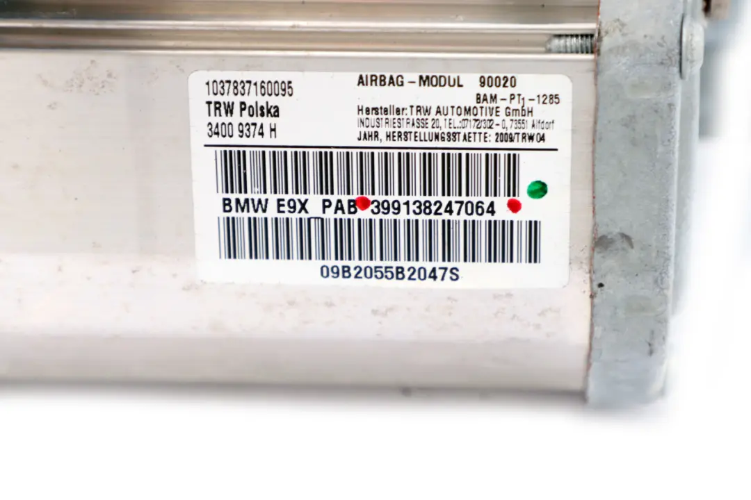 Poduszka Powietrzna Pasażera Airbag Przód do BMW E90 E91 E92 o numerze 9138247 BMW E90 E91 E92 Poduszka Powietrzna Pasażera Airbag Przód - SKU 9138247 - Numer Części 9138247