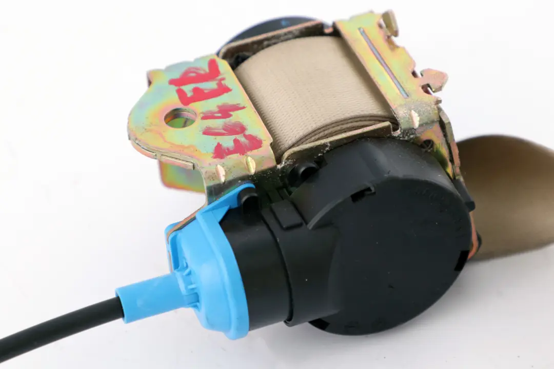 BMW 6 Series E64 Seat Upper Belt Force Limiter Front Left N/S Creambeige - SKU 9138275 - Part number 9138275