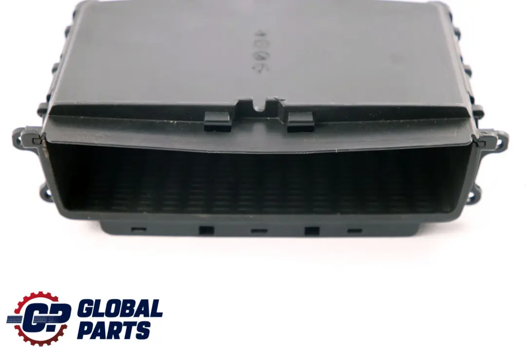 Vano Portaoggetti IN Pannello Strumentazione per BMW E60 E61 LCI con numero di parte 9139391 BMW E60 E61 LCI Vano Portaoggetti IN Pannello Strumentazione - SKU 9139391 - Numero di parte 9139391