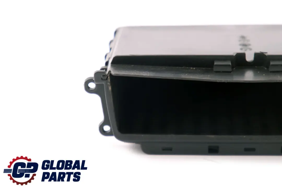 Bandeja De almacenamiento en el panel De instrumentos para BMW E60 E61 LCi con número de pieza 9139391 BMW E60 E61 LCi Bandeja De almacenamiento en el panel De instrumentos - SKU 9139391 - Número de pieza 9139391