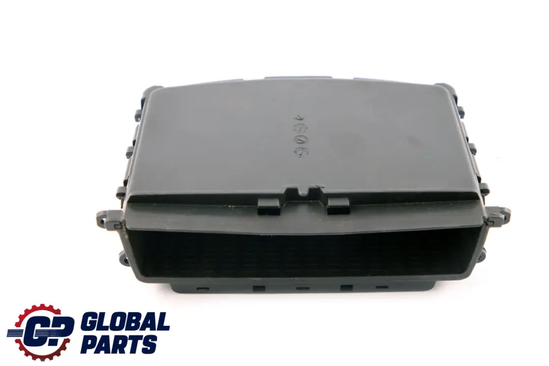 Bandeja De almacenamiento en el panel De instrumentos para BMW E60 E61 LCi con número de pieza 9139391 BMW E60 E61 LCi Bandeja De almacenamiento en el panel De instrumentos - SKU 9139391 - Número de pieza 9139391