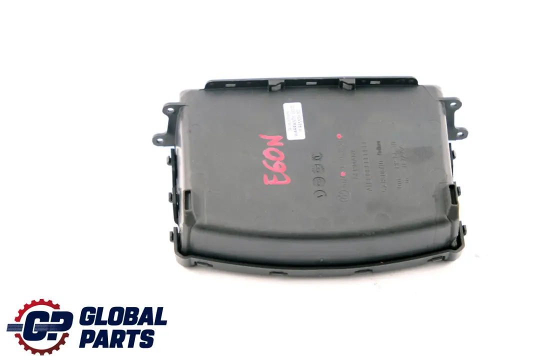 Vano Portaoggetti IN Pannello Strumentazione per BMW E60 E61 LCI con numero di parte 9139391 BMW E60 E61 LCI Vano Portaoggetti IN Pannello Strumentazione - SKU 9139391 - Numero di parte 9139391