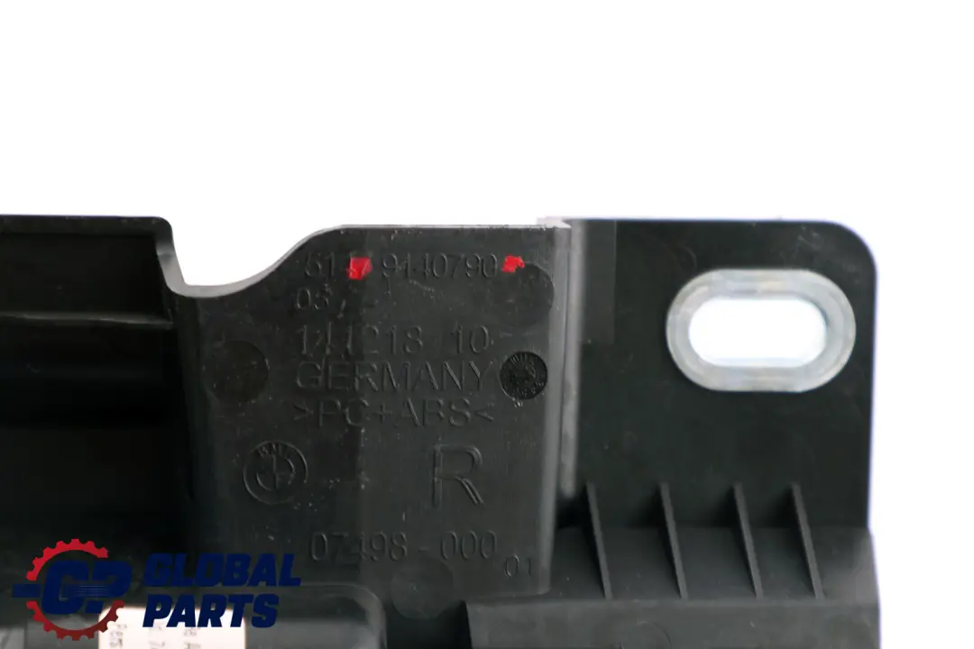 Supporto Laterale Destro Del Pavimento Del Bagagliaio per BMW Z4 E89 Cabrio con numero di parte 9140790 BMW Z4 E89 Cabrio Supporto Laterale Destro Del Pavimento Del Bagagliaio - SKU 9140790 - Numero di parte 9140790