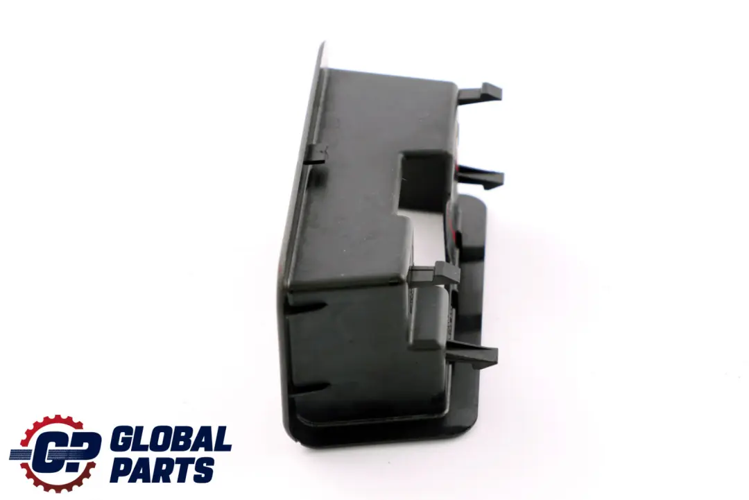 Couvercle de fermeture de coffre gauche pour BMW Z4 E89 à propos du numéro de pièce 9140791 BMW Z4 E89 Couvercle de fermeture de coffre gauche - SKU 9140791 - Numéro de pièce 9140791