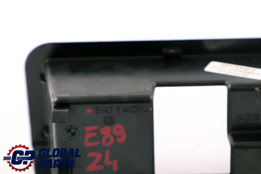 BMW Z4 E89 Cabrio Roadster Befestigungsabdeckung Zierleiste Rechts - SKU 9140792 - Teilenummer 9140792