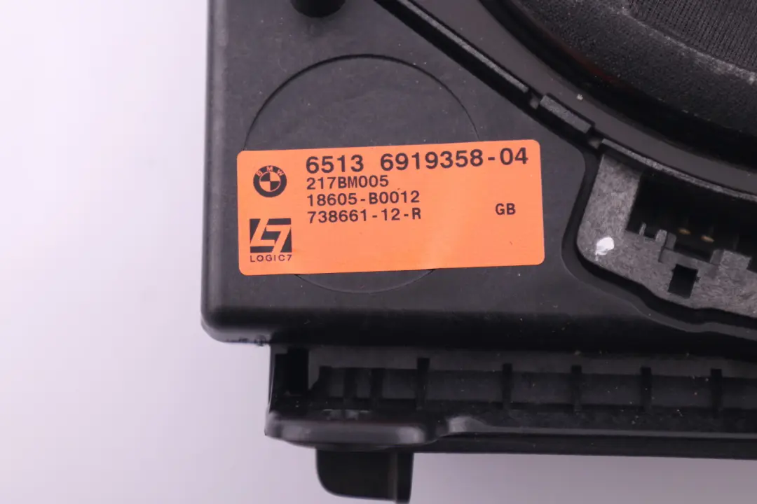 Central Bass Hifi-System Professional L7 Logic 7 Derecha para BMW E60 E61 con número de pieza 9143134 BMW E60 E61 Central Bass Hifi-System Professional L7 Logic 7 Derecha - SKU 9143134 - Número de pieza 9143134