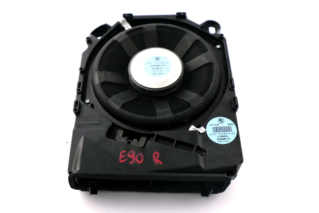 Sistema HiFi Centrale Basso Destro per BMW E81 E82 E87 E88 E90 E91 E92 con numero di parte 9143144 BMW E81 E82 E87 E88 E90 E91 E92 Sistema HiFi Centrale Basso Destro - SKU 9143144 - Numero di parte 9143144