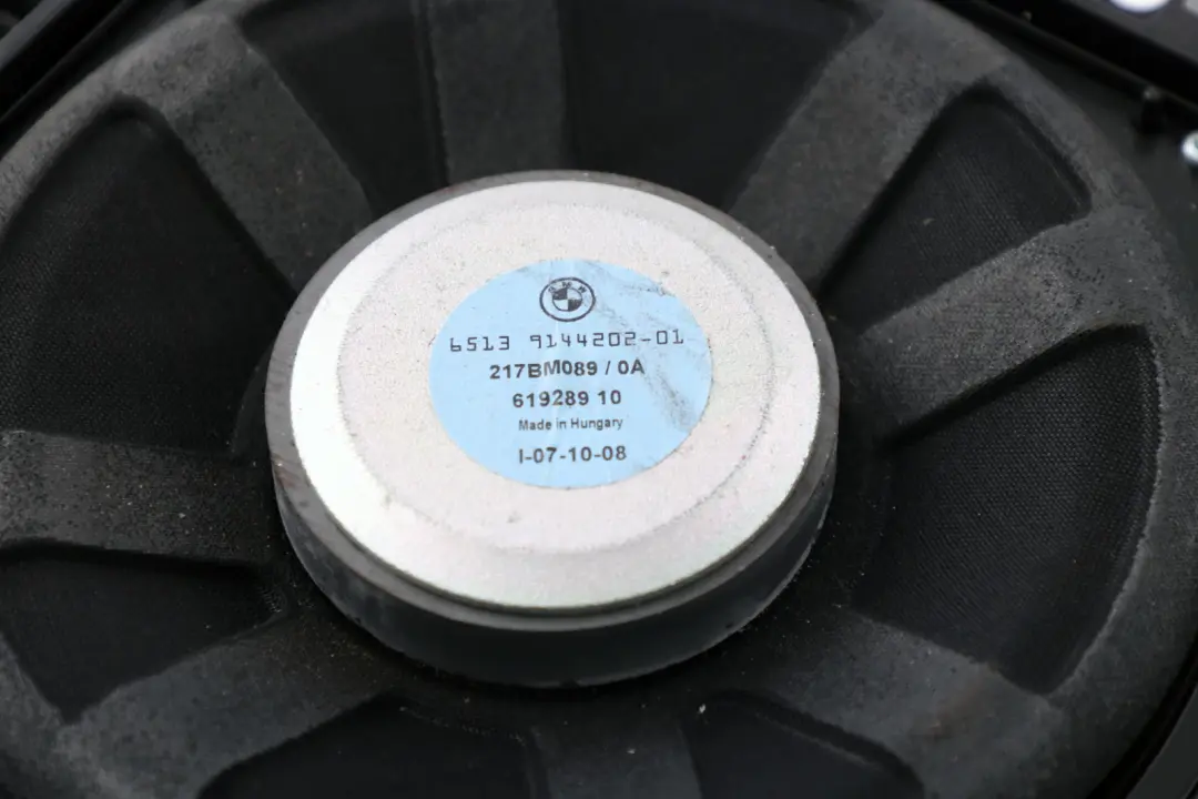 Głośnik Niskotonowy Prawy do BMW E81 E82 E87 E88 E90 E91 E92 o numerze 9143144 BMW E81 E82 E87 E88 E90 E91 E92 Głośnik Niskotonowy Prawy - SKU 9143144 - Numer Części 9143144