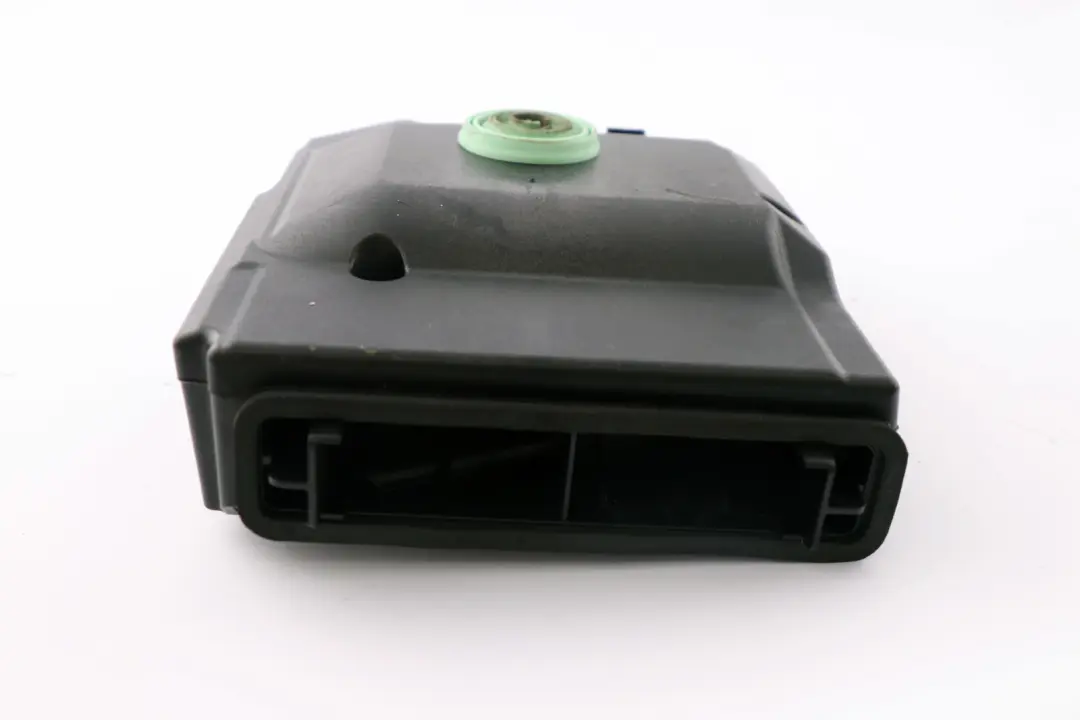 Sistema HiFi Centrale Basso Destro per BMW E81 E82 E87 E88 E90 E91 E92 con numero di parte 9143144 BMW E81 E82 E87 E88 E90 E91 E92 Sistema HiFi Centrale Basso Destro - SKU 9143144 - Numero di parte 9143144