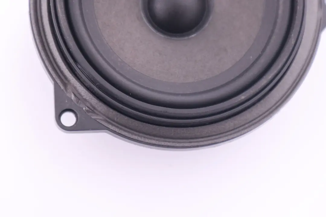 Mid-Range Speaker Stereo to BMW X1 E81 E82 E84 E87 E90 E91 with Part number 9143232 BMW X1 E81 E82 E84 E87 E90 E91 Mid-Range Speaker Stereo - SKU 9143232 - Part number 9143232