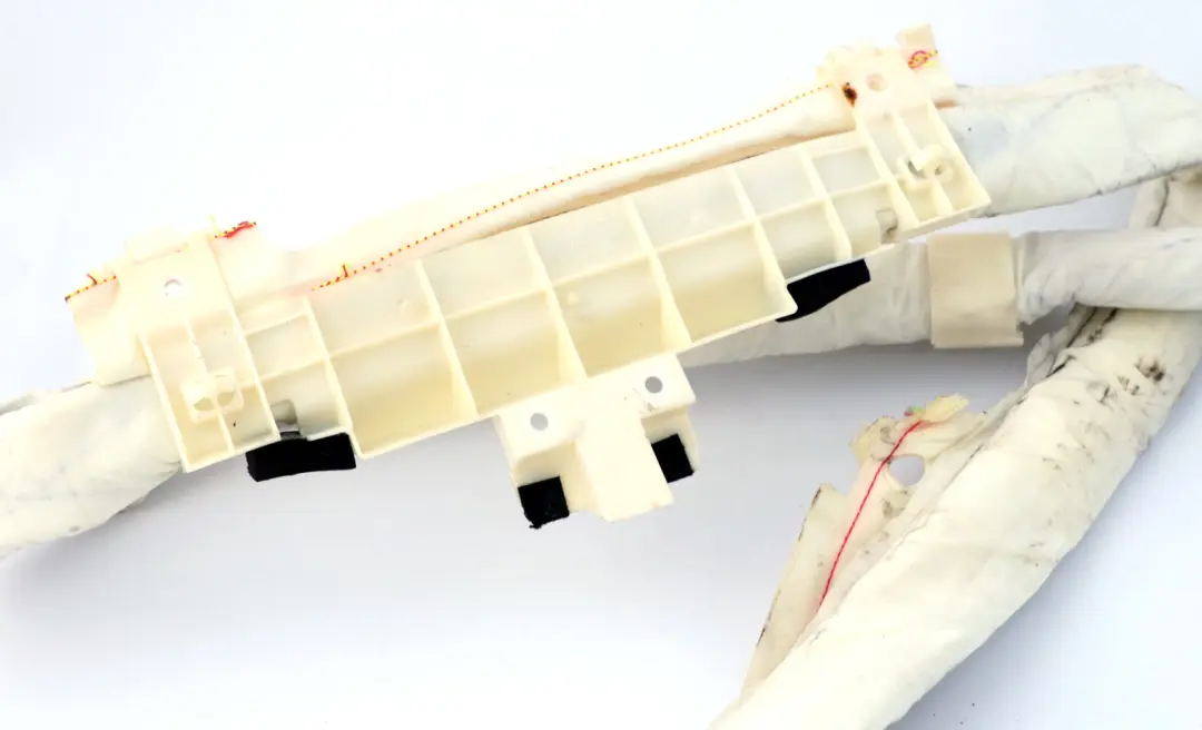 Izquierda Airbag de Cabeza Cortina de Techo AHPS2 7011013 para BMW E65 con número de pieza 72129143351 BMW E65 Izquierda Airbag de Cabeza Cortina de Techo AHPS2 7011013 - SKU 9143351 - Número de pieza 72129143351