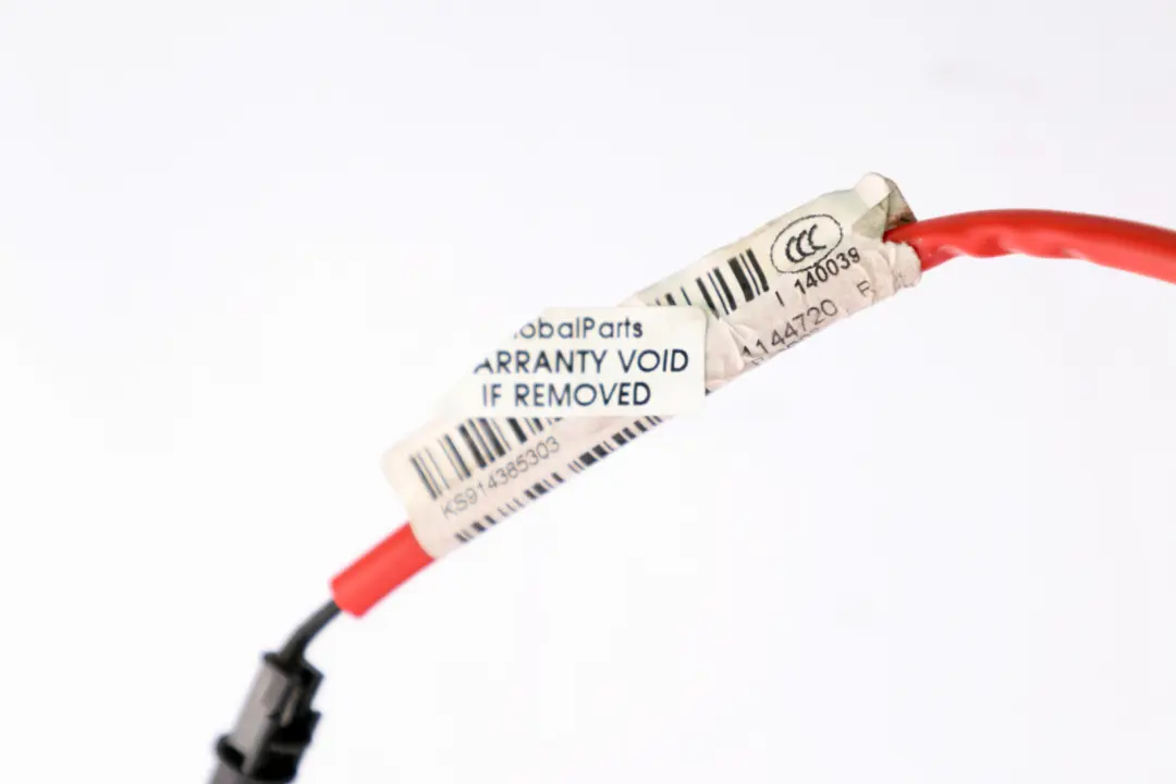 Tessuto Poggiatesta Sedile Anteriore Destro Sinistro per BMW E60 E61 LCI con numero di parte 9143853 BMW E60 E61 LCI Tessuto Poggiatesta Sedile Anteriore Destro Sinistro - SKU 9143853 - Numero di parte 9143853