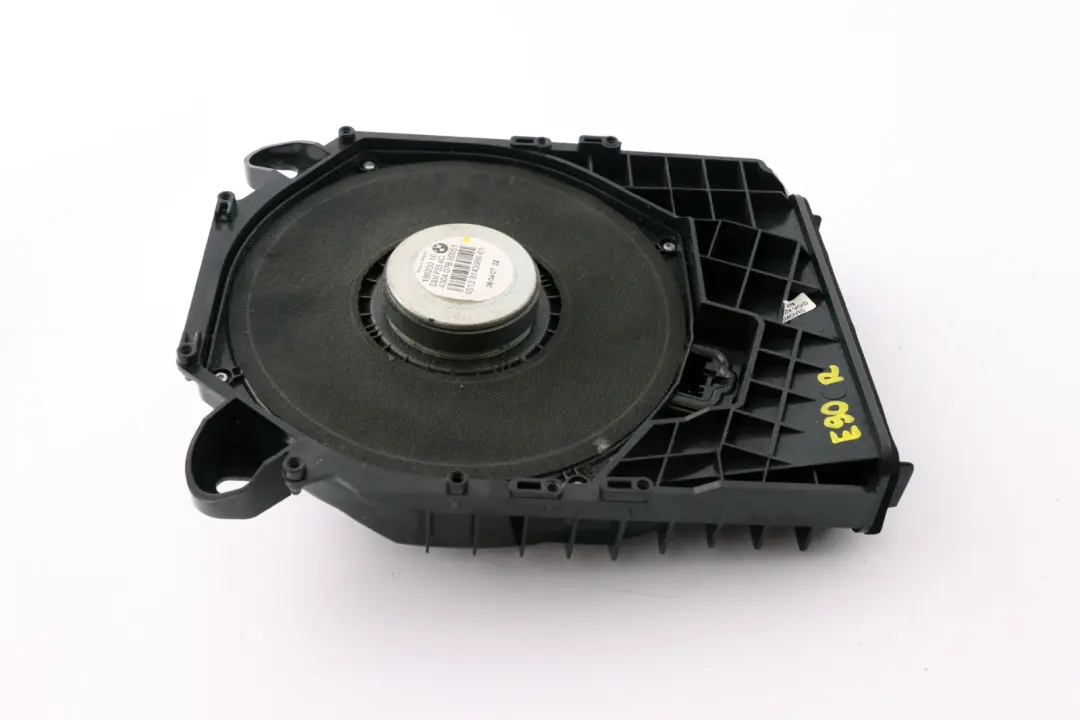 Głośnik Niskotonowy Basowy Prawy do BMW E81 E82 E87 E90 E91 E92 o numerze 9143986 BMW E81 E82 E87 E90 E91 E92 Głośnik Niskotonowy Basowy Prawy - SKU 9143986 - Numer Części 9143986