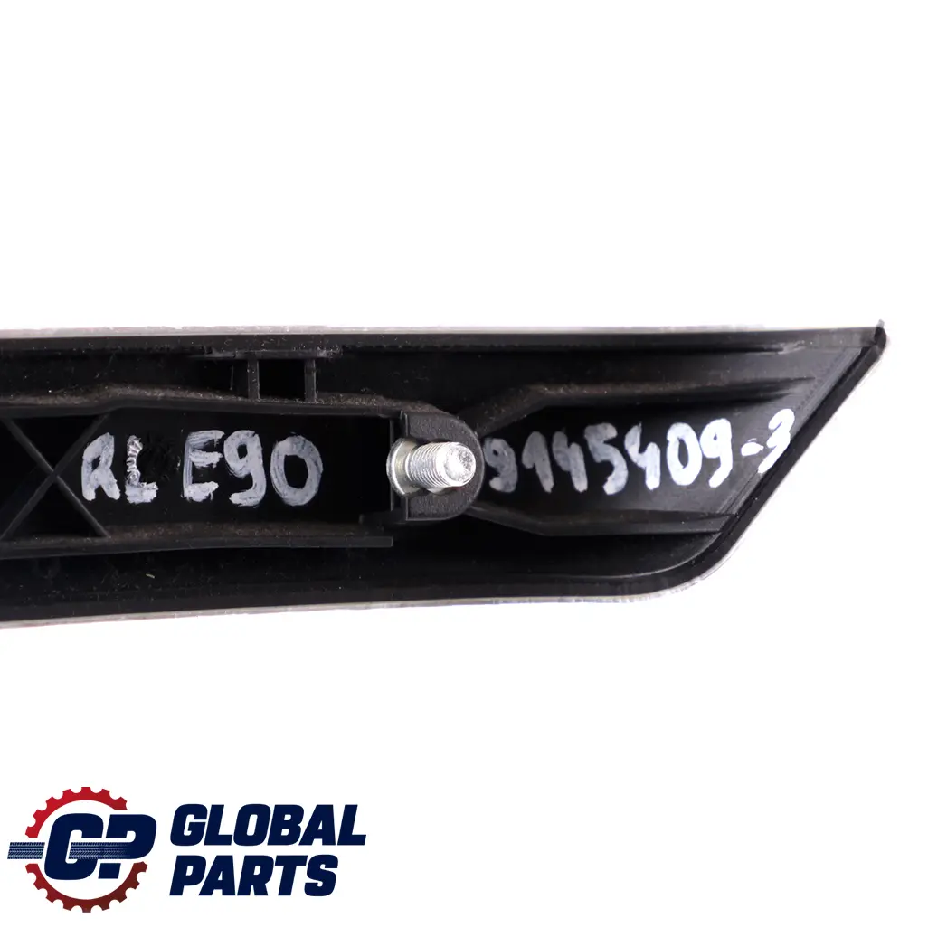 Striscia Decorativa Porta Posteriore Sinistra Glacier Silver per BMW E90 E91 con numero di parte 9145409 BMW E90 E91 Striscia Decorativa Porta Posteriore Sinistra Glacier Silver - SKU 9145409-3 - Numero di parte 9145409