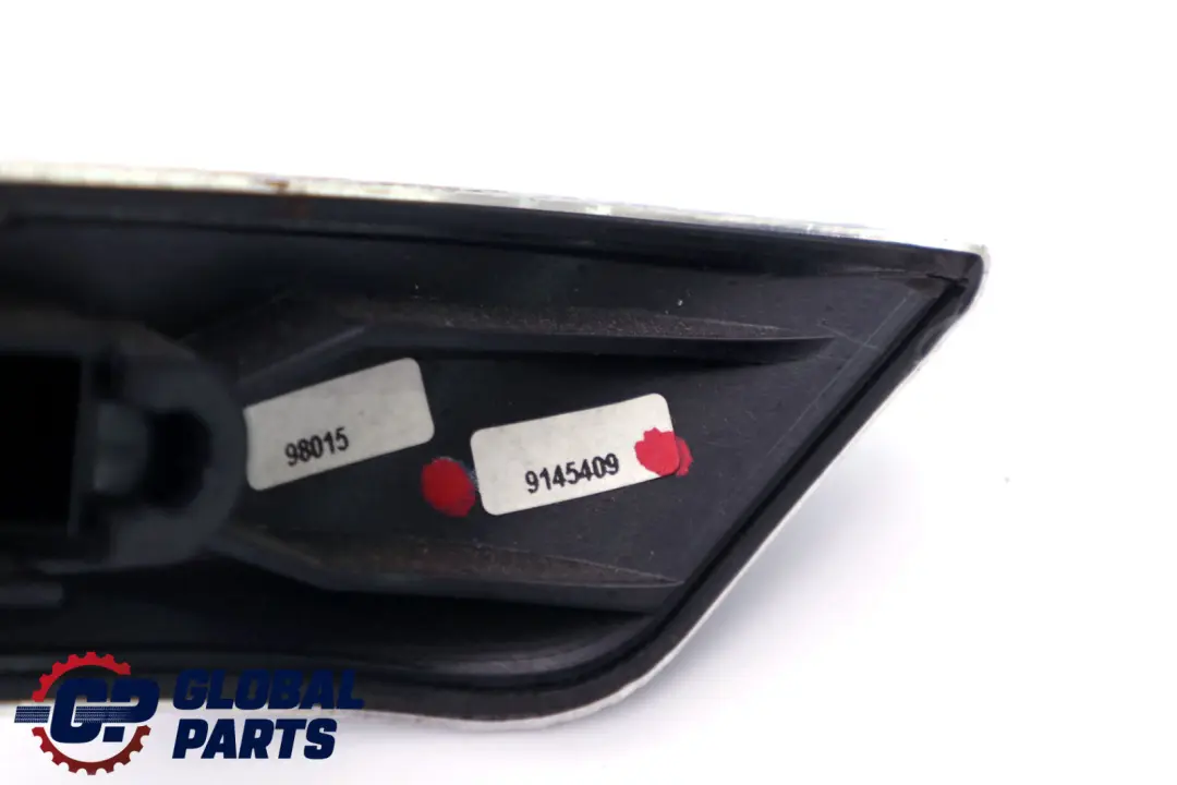 Modanatura Alluminio Porta Posteriore Sinistra Argento Ghiaccio per BMW Serie 3 E90 con numero di parte 9145409 BMW Serie 3 E90 Modanatura Alluminio Porta Posteriore Sinistra Argento Ghiaccio - SKU 9145409 - Numero di parte 9145409