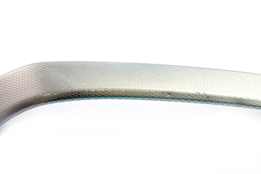 Baguette Décorative Porte Arrière Droite Aluminium Argent Glacier pour BMW E90 E91 à propos du numéro de pièce 9145410 BMW E90 E91 Baguette Décorative Porte Arrière Droite Aluminium Argent Glacier - SKU 9145410-2 - Numéro de pièce 9145410