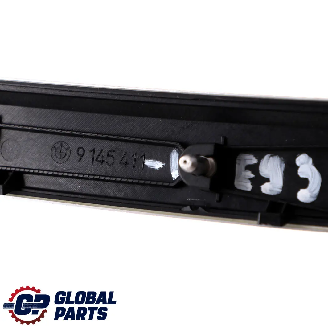 Dekorleiste Tür Aluminium Vorne Links Glacier Silver für BMW 3 er E92 E93 mit Teilenummer 9145411 BMW 3 er E92 E93 Dekorleiste Tür Aluminium Vorne Links Glacier Silver - SKU 9145411-1 - Teilenummer 9145411