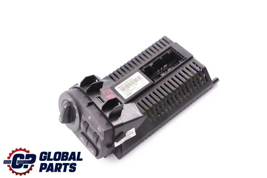 Faro elemento di controllo interruttore luce 6953037 per BMW Z4 E85 E86 Roadster con numero di parte 9146279 BMW Z4 E85 E86 Roadster Faro elemento di controllo interruttore luce 6953037 - SKU 9146279 - Numero di parte 9146279