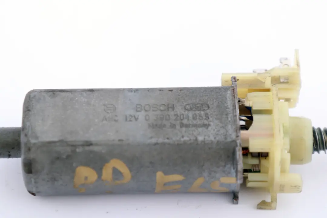 BMW X5 E60 E65 E70 Front Right Seat O/S Height Adjustment Drive - SKU 9146330 - Part number 9146330