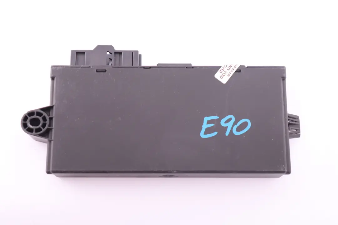 CAS 3 ECU Centralina Modulo Lettura Chiavi per BMW E60 E87 E90 con numero di parte 9147221 BMW E60 E87 E90 CAS 3 ECU Centralina Modulo Lettura Chiavi - SKU 9147221 - Numero di parte 9147221