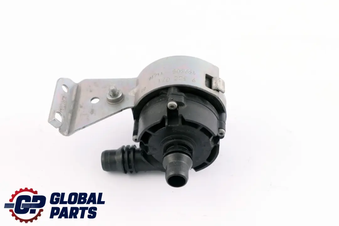 Dodatkowa Pompa Wody do BMW F20 F21 F22 F30 F31 F32 LCI o numerze 9147359 BMW F20 F21 F22 F30 F31 F32 LCI Dodatkowa Pompa Wody - SKU 9147359-1 - Numer Części 9147359