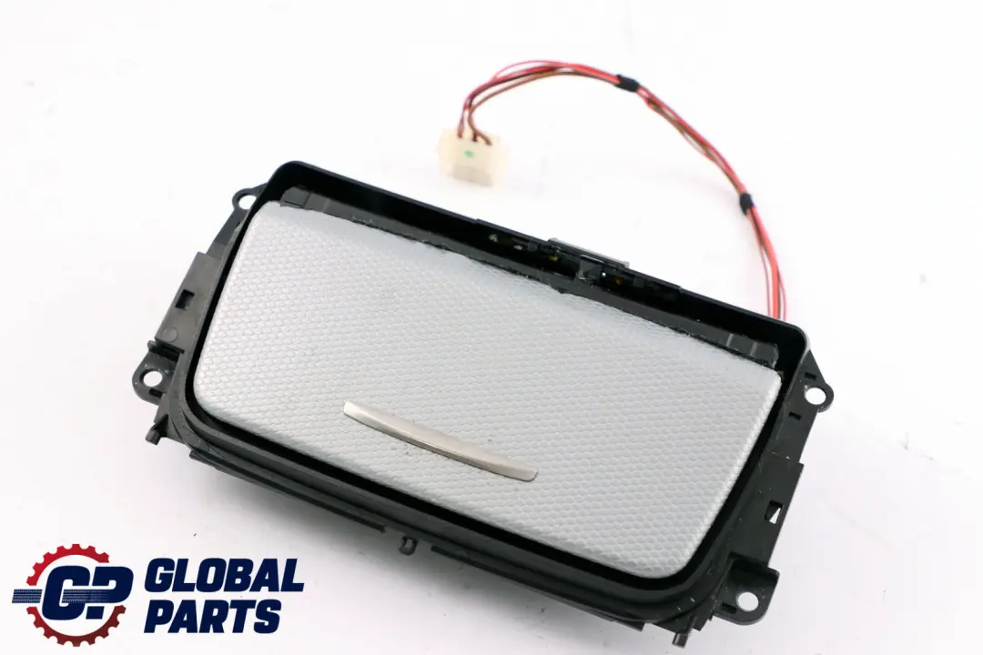 Aluminium Décor Cendrier Couvercle Avant Argent Glacier pour BMW E92 à propos du numéro de pièce 9151108 BMW E92 Aluminium Décor Cendrier Couvercle Avant Argent Glacier - SKU 9151108 - Numéro de pièce 9151108