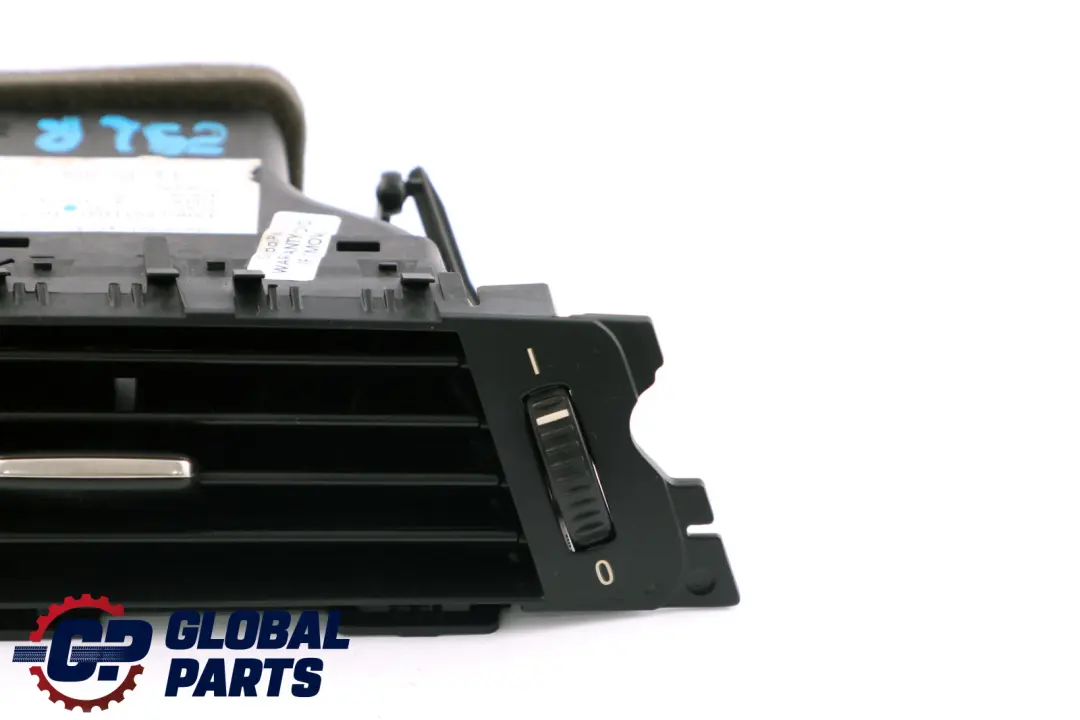 E93N LCI Griglia aria fresca destra per BMW Serie 3 E92 E92N E93 con numero di parte 9151172 BMW Serie 3 E92 E92N E93 E93N LCI Griglia aria fresca destra - SKU 9151172 - Numero di parte 9151172