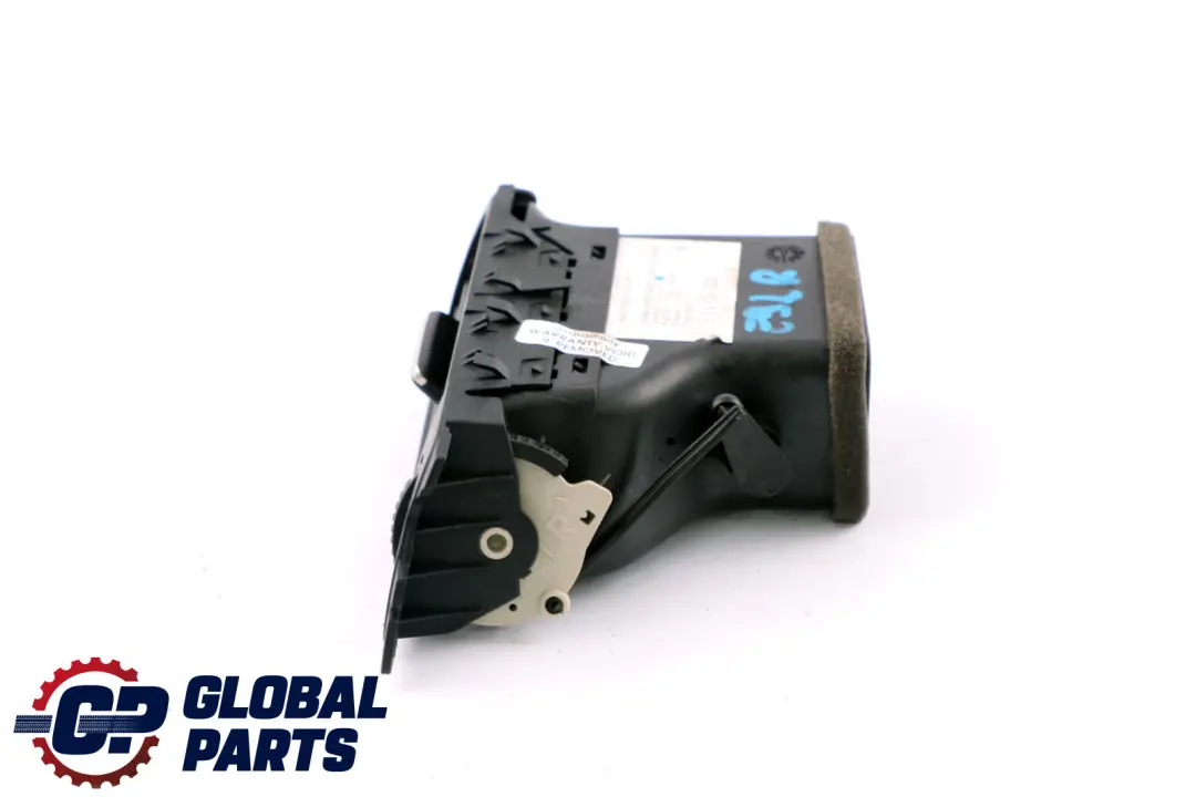 E93N LCI Griglia aria fresca destra per BMW Serie 3 E92 E92N E93 con numero di parte 9151172 BMW Serie 3 E92 E92N E93 E93N LCI Griglia aria fresca destra - SKU 9151172 - Numero di parte 9151172