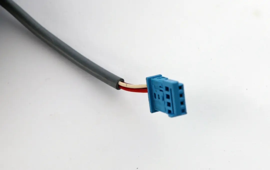 Mata Zajętości Fotela Przód do BMW E60 E61 LCI o numerze 9151377 BMW E60 E61 LCI Mata Zajętości Fotela Przód - SKU 9151377 - Numer Części 9151377