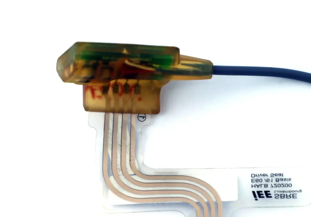 Alfombrilla Sensor Asiento Delantero Conductor para BMW 5 E60 E61 LCI con número de pieza 9151377 BMW 5 E60 E61 LCI Alfombrilla Sensor Asiento Delantero Conductor - SKU 9151377 - Número de pieza 9151377