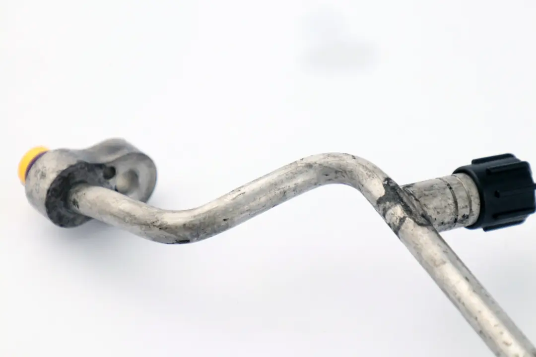 Pressure Hose Condenser Evaporator Pipe Lines to BMW E90 E91 E92 LCI with Part number 9151740 BMW E90 E91 E92 LCI Pressure Hose Condenser Evaporator Pipe Lines - SKU 9151740 - Part number 9151740