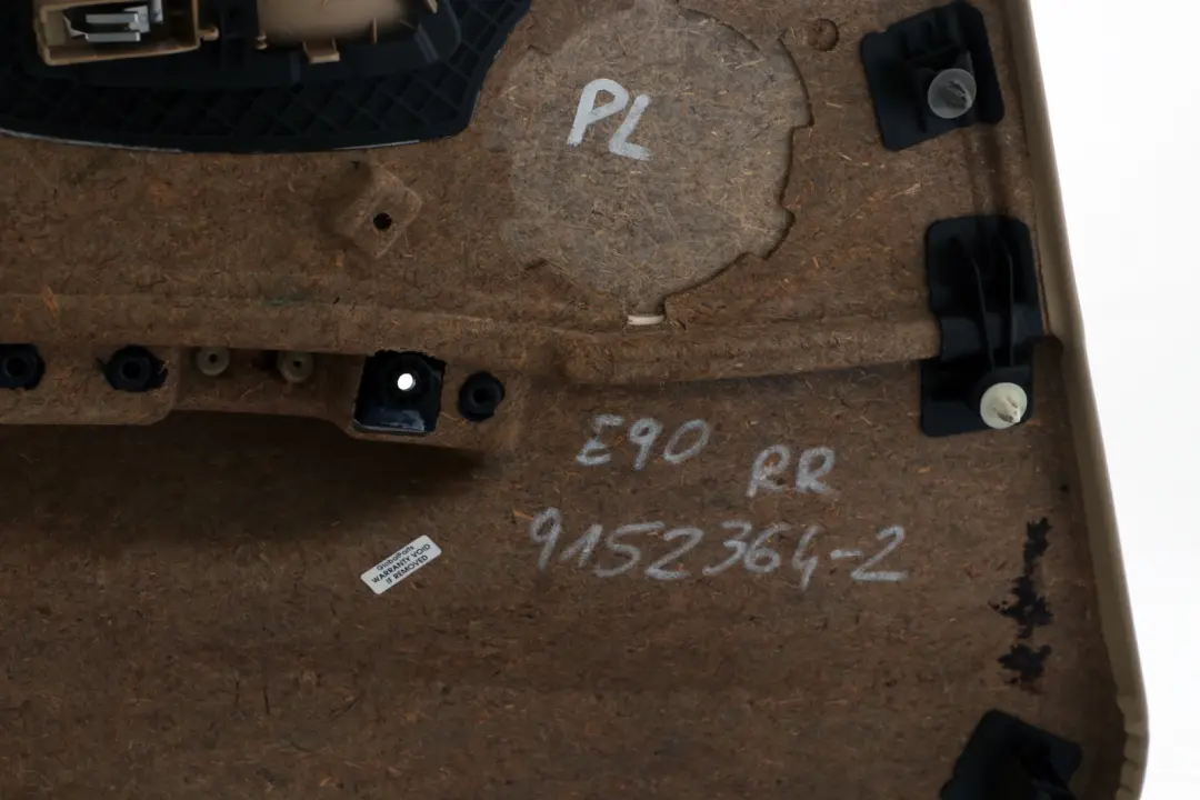 Türverkleidung Hinten Rechts Außen Beige Futterstoff für BMW E90 mit Teilenummer 9152364 BMW E90 Türverkleidung Hinten Rechts Außen Beige Futterstoff - SKU 9152364-2 - Teilenummer 9152364