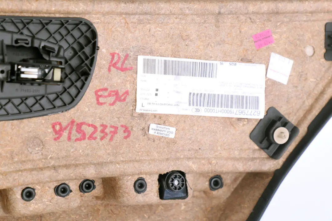 Pannello Porta Tessuto Agrumi Nero Posteriore Sinistra per BMW E90 E91 con numero di parte 9152373 BMW E90 E91 Pannello Porta Tessuto Agrumi Nero Posteriore Sinistra - SKU 9152373 - Numero di parte 9152373