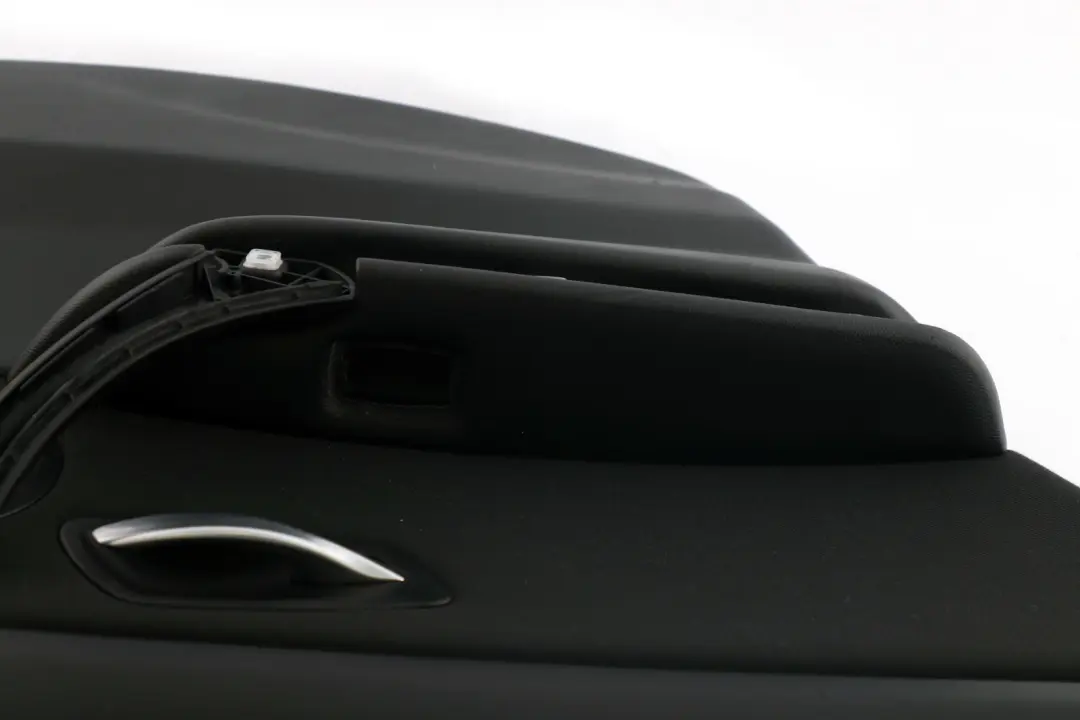 Nero Panno posteriore Sinistro Pannello Rivestimento Scheda Porta per BMW E90 E91 con numero di parte 9152393 BMW E90 E91 Nero Panno posteriore Sinistro Pannello Rivestimento Scheda Porta - SKU 9152393 - Numero di parte 9152393