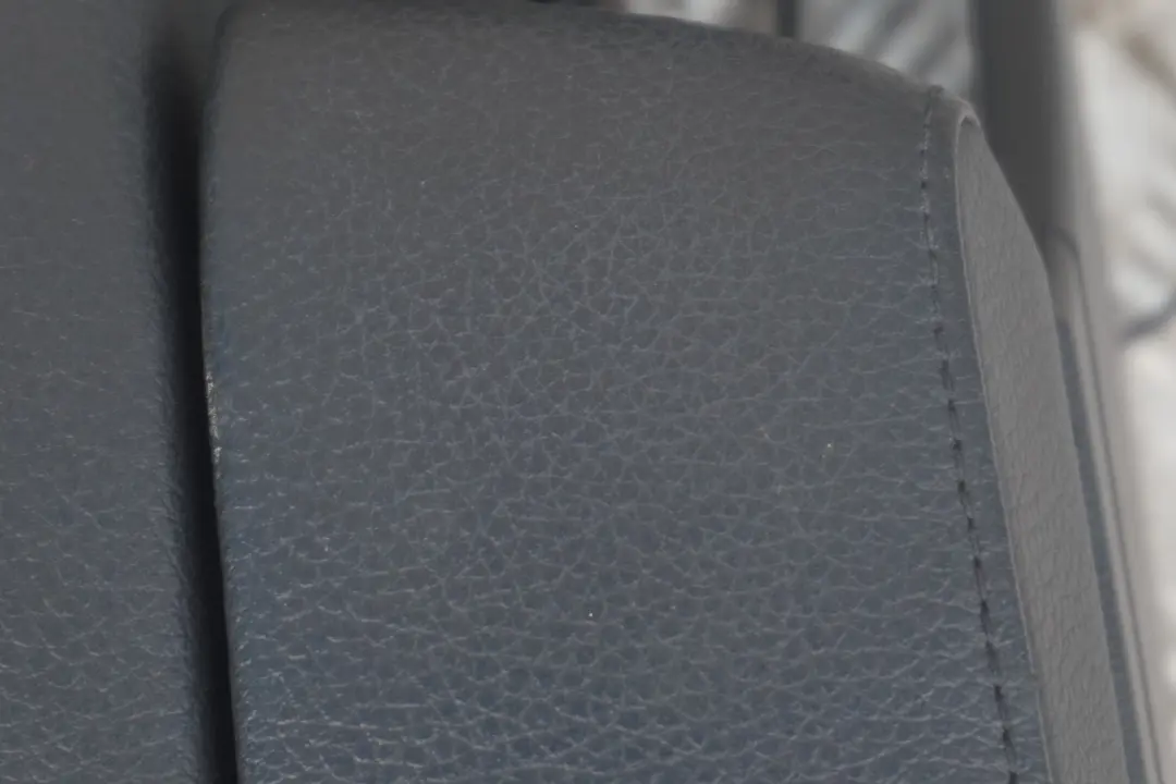 Split Slide Black Centre Console Armrest to BMW 3 Series 1 E90 E91 LCI E92 with Part number 51167137572 BMW 3 Series 1 E90 E91 LCI E92 Split Slide Black Centre Console Armrest - SKU rhd-9153215-1 - Part number 51167137572