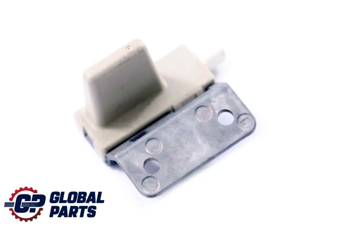 Antenne Antenne Amplificateur DAB pour BMW E93 Convertible Cabrio à propos du numéro de pièce 9156653 BMW E93 Convertible Cabrio Antenne Antenne Amplificateur DAB - SKU 9156653 - Numéro de pièce 9156653