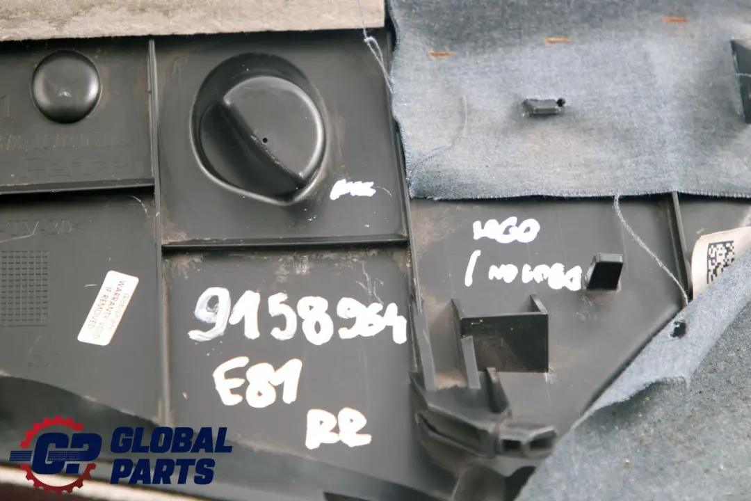 BMW 1 E81 Rücksitz Bezug Seitenteil Links Stoff Network Cranberry Rot - SKU 9158964 - Teilenummer 9158964