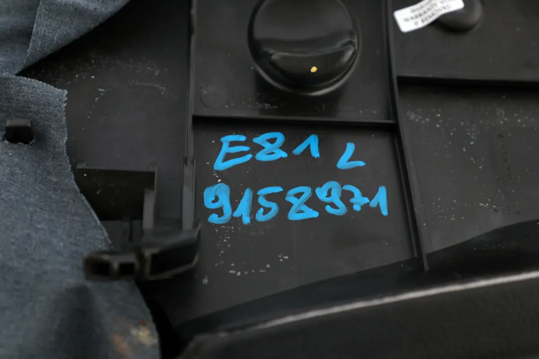 BMW E81 E82 Acabado Esquina Cuero Negro Asiento Trasero Izquierdo - SKU 9158971 - Número de pieza 6984877