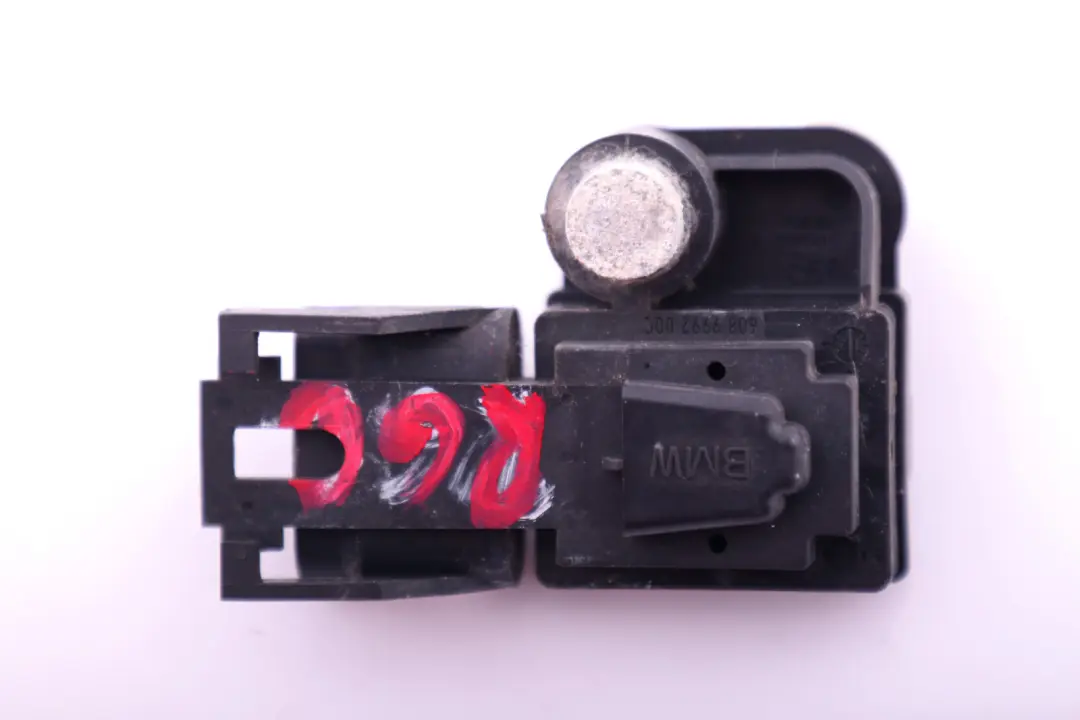 Sensore Porta 6577 per BMW F10 F11 Mini R55 R56 R57 con numero di parte 9159311 BMW F10 F11 Mini R55 R56 R57 Sensore Porta 6577 - SKU 9159311 - Numero di parte 9159311