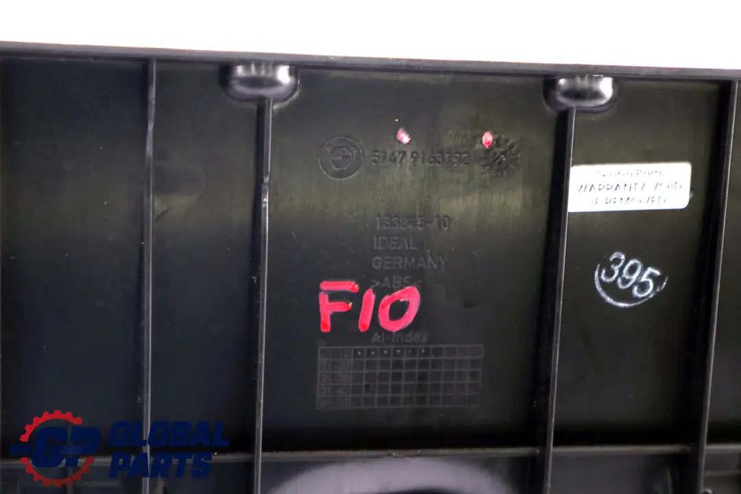 Tapa del maletero trasero lado derecho Compartimiento Caja para BMW F10 con número de pieza 9163192 BMW F10 Tapa del maletero trasero lado derecho Compartimiento Caja - SKU 9163192 - Número de pieza 9163192