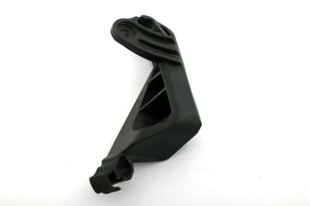 Bracket Suction Pipe Airconditioner to BMW 3 Series E90 E91 E92 E93 LCI with Part number 9163321 BMW 3 Series E90 E91 E92 E93 LCI Bracket Suction Pipe Airconditioner - SKU 9163321 - Part number 9163321